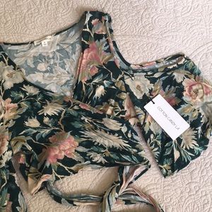 Super Pretty Floral Wrap Shirt